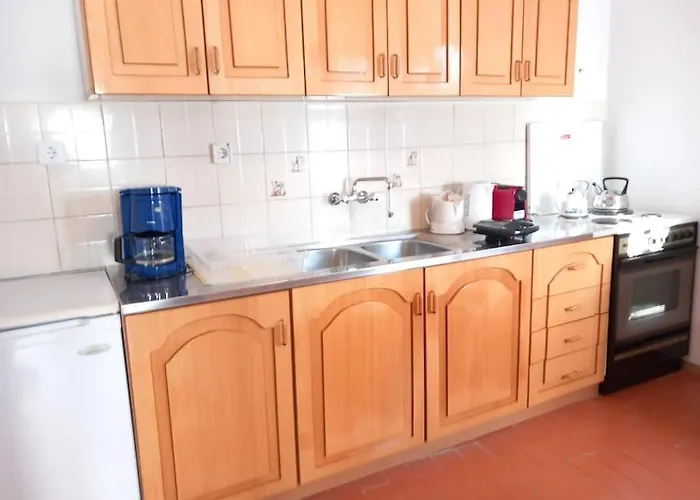 το μπαλκόνι της βεγορίτιδας * Áyios Pandeleḯmon